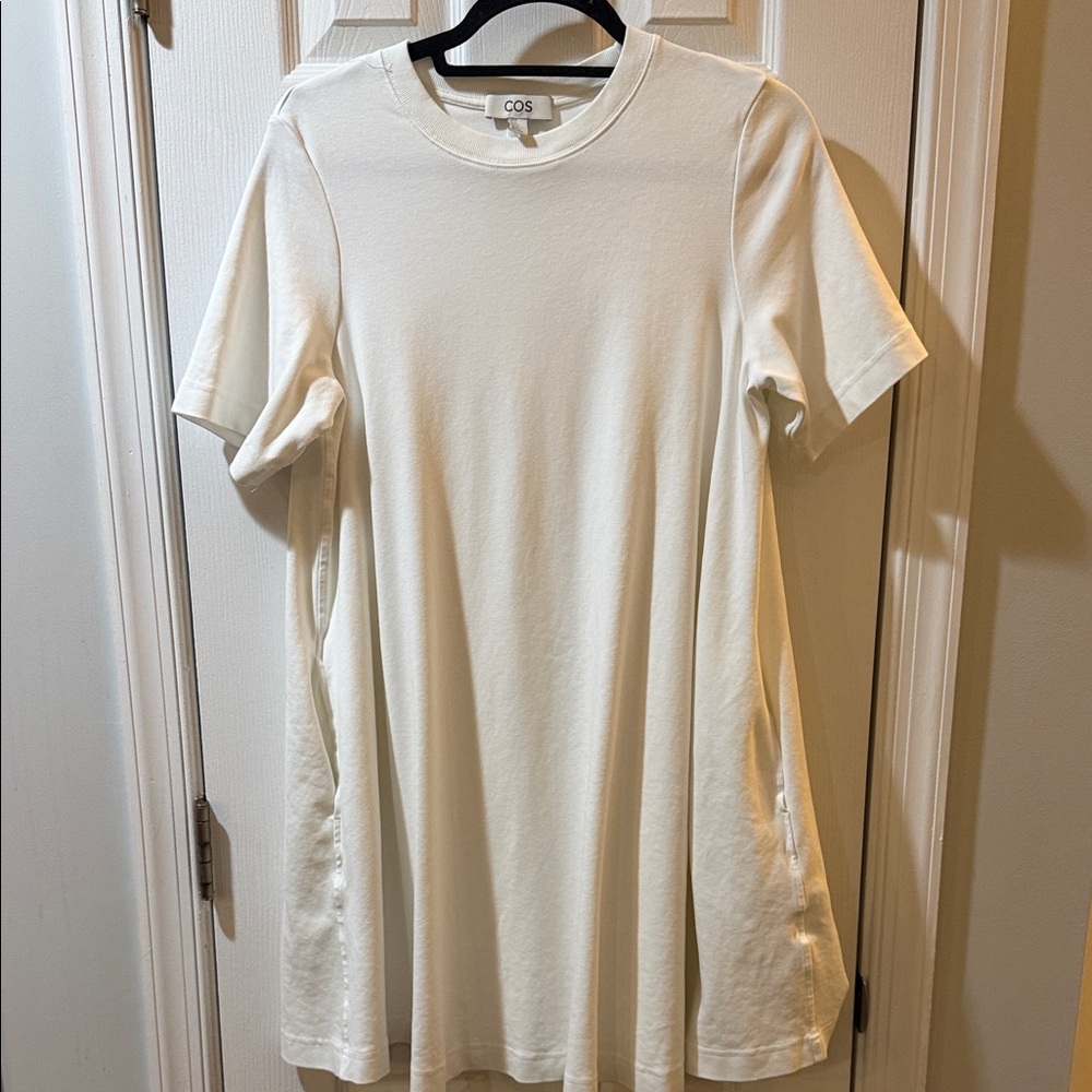 COS Women'sWhite Short Sleeve mini dress with pockets